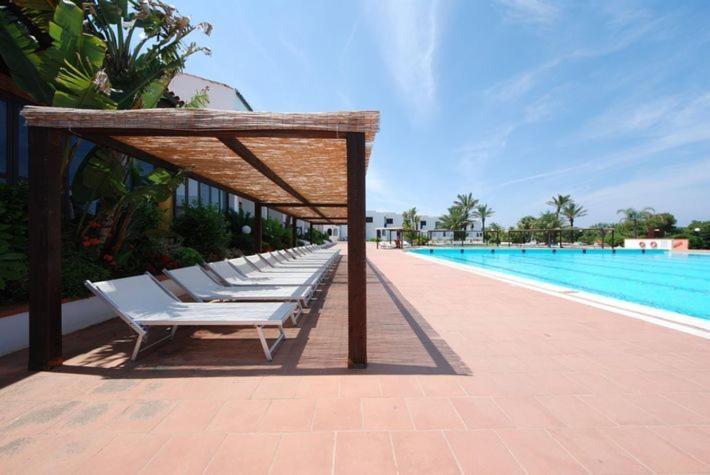 טורה סנטה סאבינה Hotel Club Santa Sabina מראה חיצוני תמונה